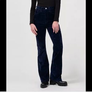 Levi’s premium velvet rib age bootcut jeans size 23
